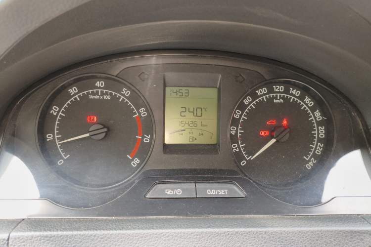 Used Skoda Rapid 2016 1.6L Manual Front-Wheel-Drive Version
