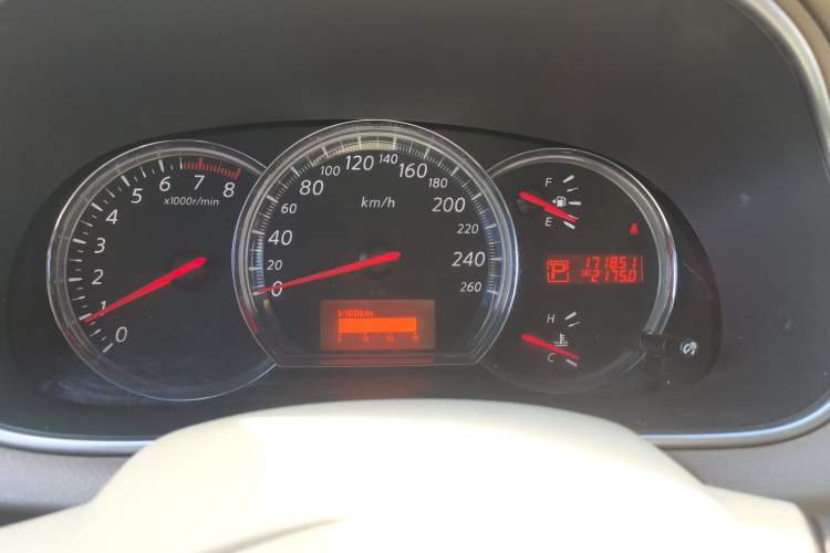 Used Nissan Teana 2008 2.5L XL Leading Edition Odometer Close Up