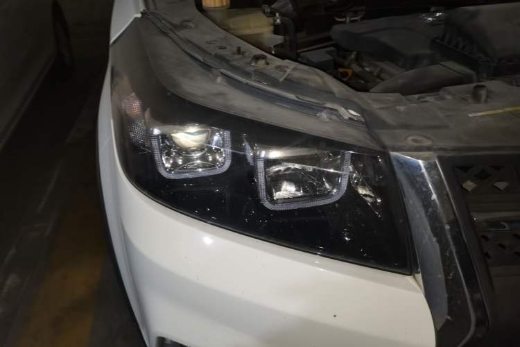 Used HYOSOW S3 2016 S3L 1.5L Manual Prestige Edition Right Front Headlight