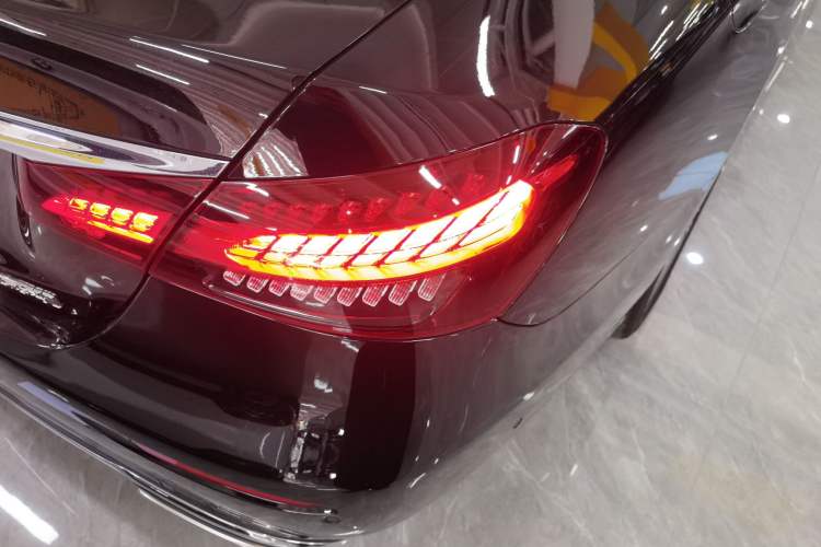 Used Mercedes-Benz E-Class 2022 Second Facelift E 300 L Fashion Edition
