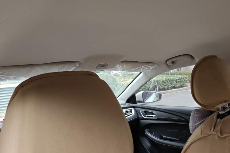 Used Roewe i5 2020 1.5L Manual 4G Connect Luxury Edition
