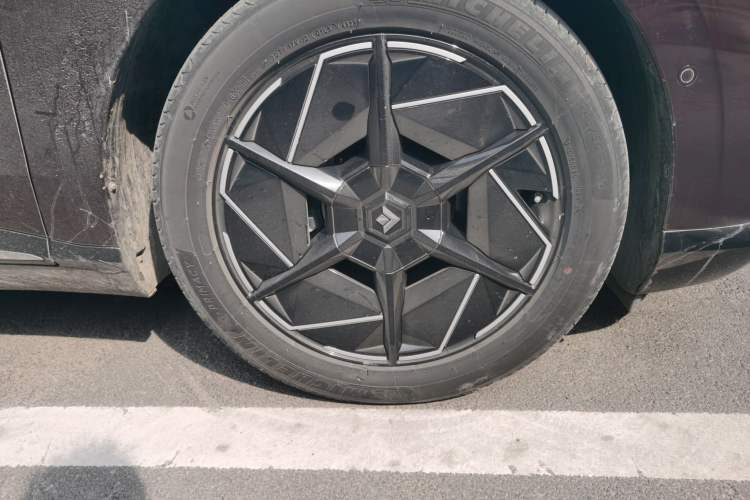 Used Hyptec HT 2023 670 Rear-Drive Ultra-High-Voltage NDA Version