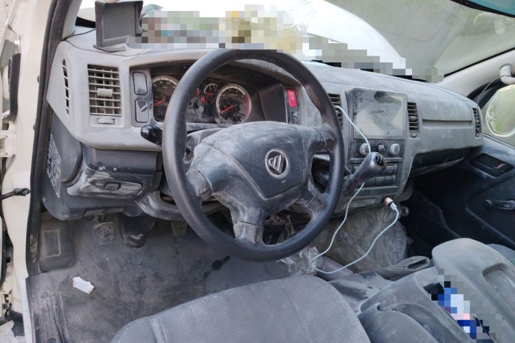 Used Foton Scenic G7 2017 2.0L Short-Wheelbase Commercial Van High-Roof 2-Seater 4Q20M