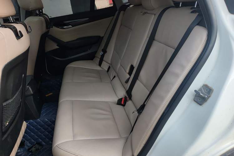 Used BMW X1 2013 sDrive18i Fashion Model