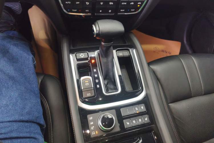 Used GAC Trumpchi GS8 2017 320T Four-Wheel Drive Luxury Smart Connectivity Version (7 Seats)