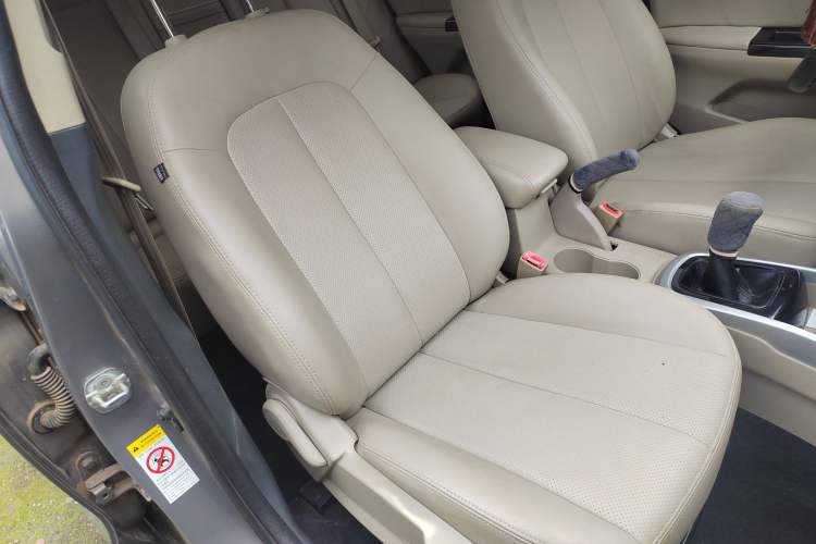 Used CHANGAN Eado 2014 1.6L Manual Luxury Model
