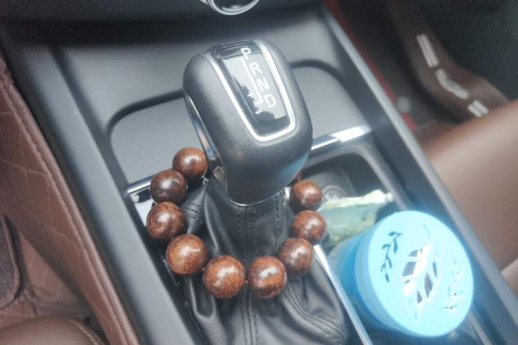 Used Volvo XC60 2021 T5 4x4 Smart Luxury Edition Gear Lever