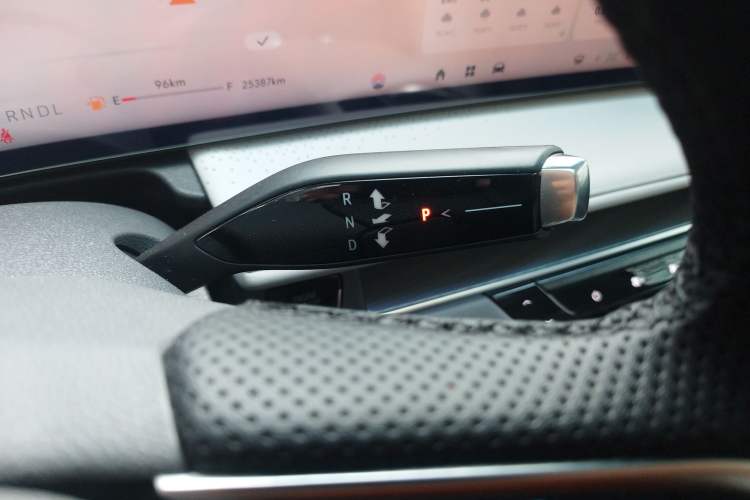 Used Buick GL8 2025 Lu Zun Deluxe Edition Gear Lever