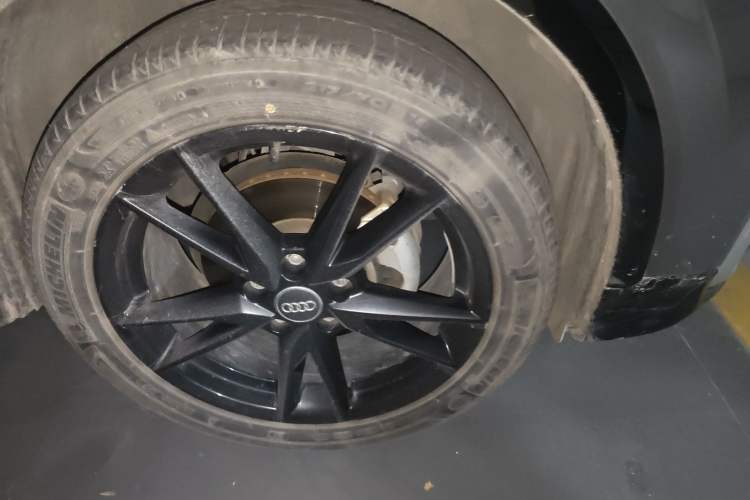 Used Audi Q2L 2021 35 TFSI Progressive Dynamic Edition