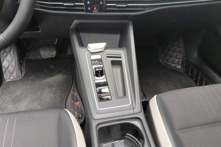 Used Volkswagen Golf 2023 280TSI DSG Pro Gear Lever