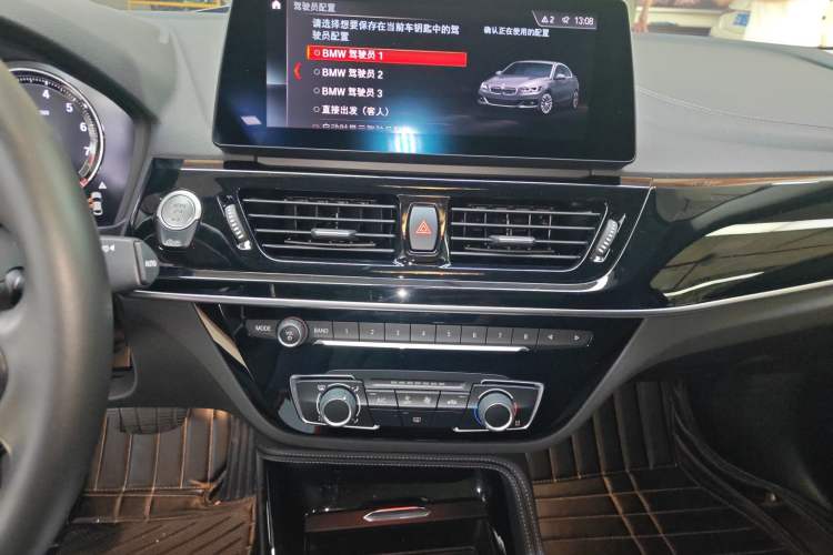 Used BMW 1 Series 2023 125i M Sport Night Edition Audio And AC Panel