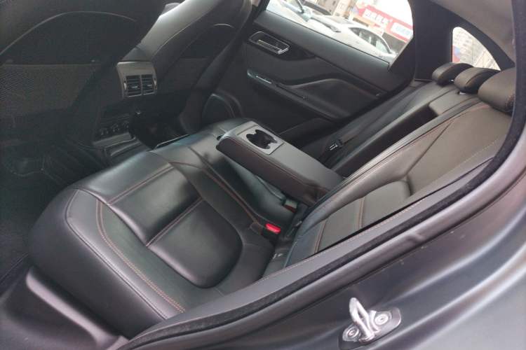 Used Jaguar F-PACE 2018 2.0T Four-Wheel Drive Urban Luxury Edition
