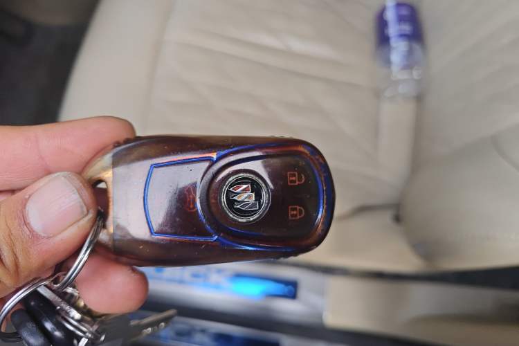 Used Buick GL8 2023 Land Executive Class 652T Smart Luxury Model
