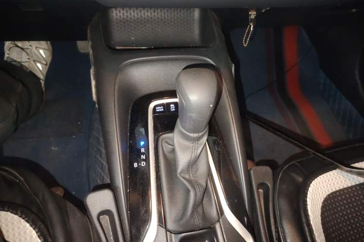 Used Toyota Corolla 2021 Dual-Motor 1.8L E-CVT Elite Edition
