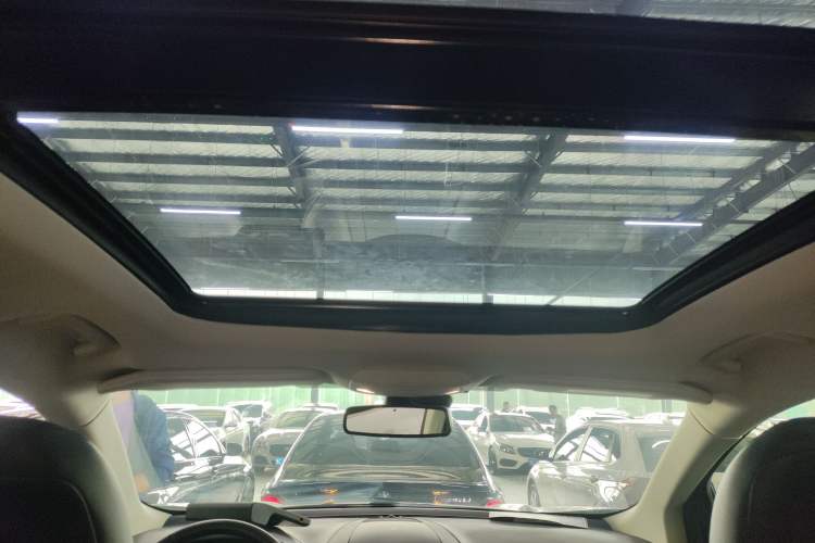 Used Ford Edge 2015 2.0T GTDi 4x4 High-Grade Model
