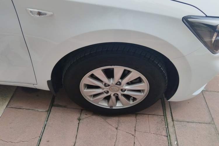 Used Hyundai Celesta 2020 1.6L Automatic GL Enjoyable Edition Right Front Wheel Hub