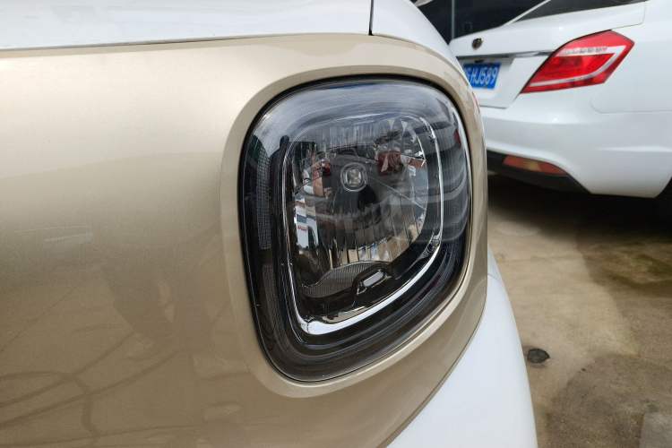 Used Bestune Pony 2024 170km Vitality Horse Left Front Headlight