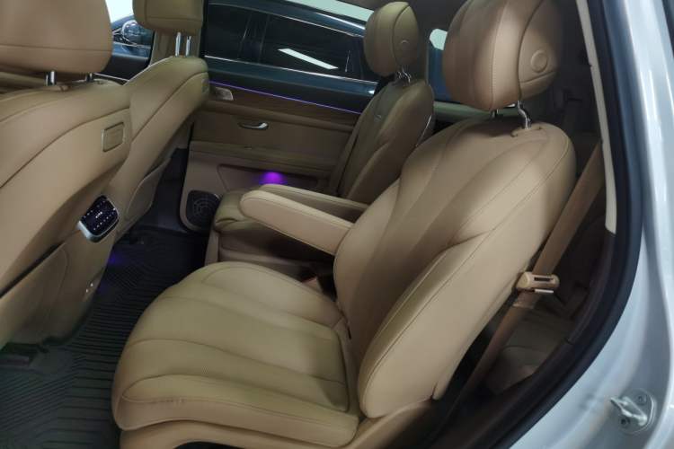 Used Hima AITO M7 2024 1.5T Intelligent Drive 4x4 Max Edition 6 Seats Left Rear Seat