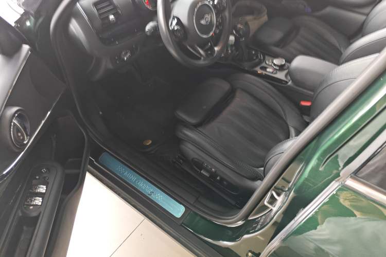 Used MINI Clubman 2016 Revised Version 2.0T COOPER S Connoisseur Edition