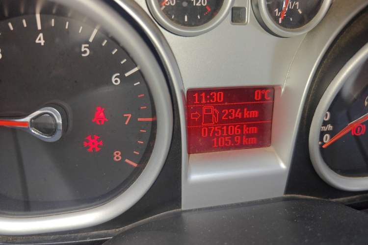 Used Ford Focus 2011 Hatchback 1.8L Manual Comfort Model
