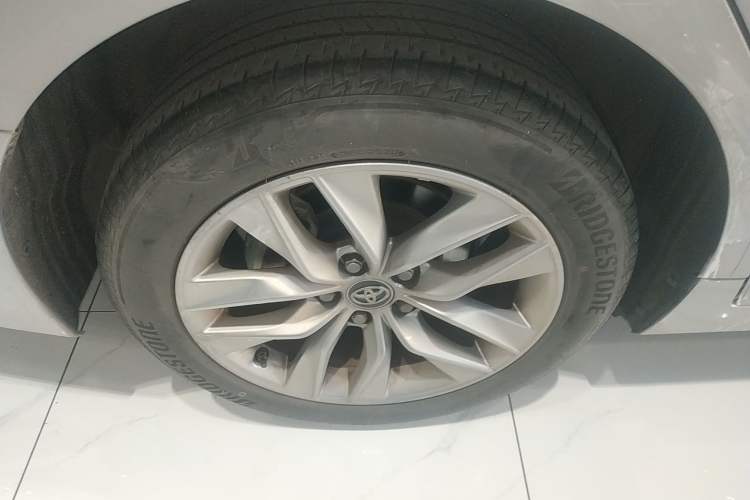 Used Toyota Avalon 2019 2.0L Luxury Edition China VI Standard