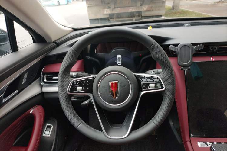 Used Hongqi H5 2025 1.5T DCT Qiyun 500 000th Unit Commemorative Edition Steering Wheel