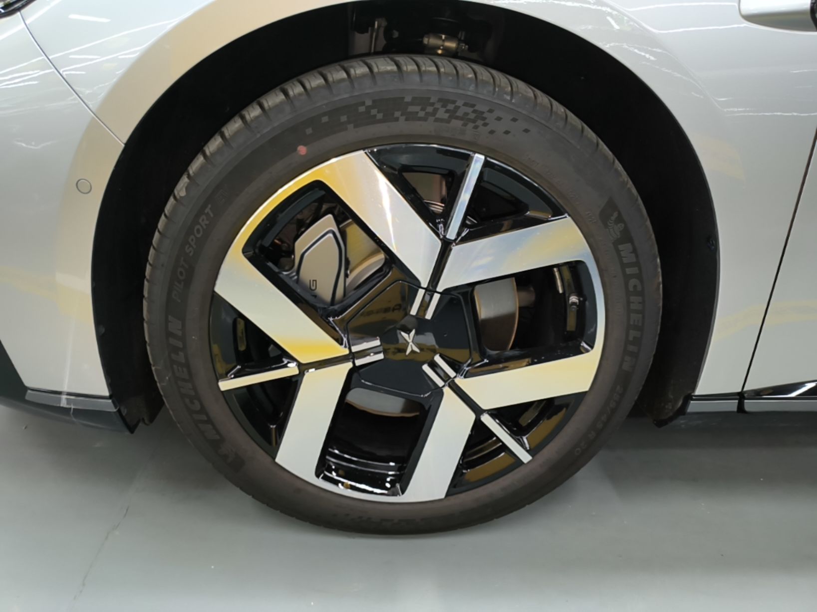 XPeng P7+ 2026 Model, Range-Extended 1550 Max Flagship Edition — снимка 10