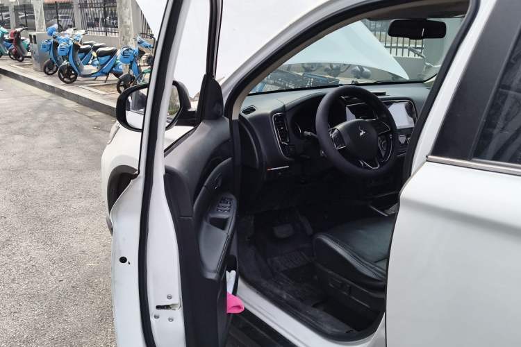 Used Mitsubishi Outlander 2016 2.4L 4x4 Elite Edition 5 Seats