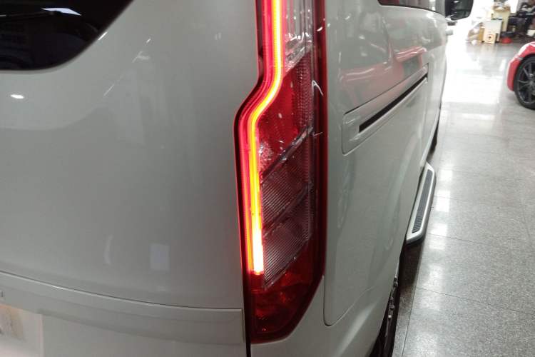 Used Ford Tourneo Custom 2017 2.0T Automatic Elite Edition