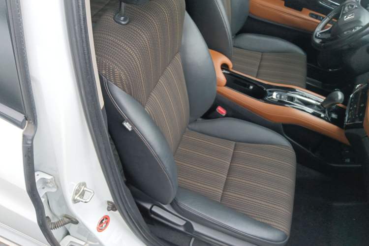 Used Honda Vezel 2015 1.8L CVT 2WD Luxury Model