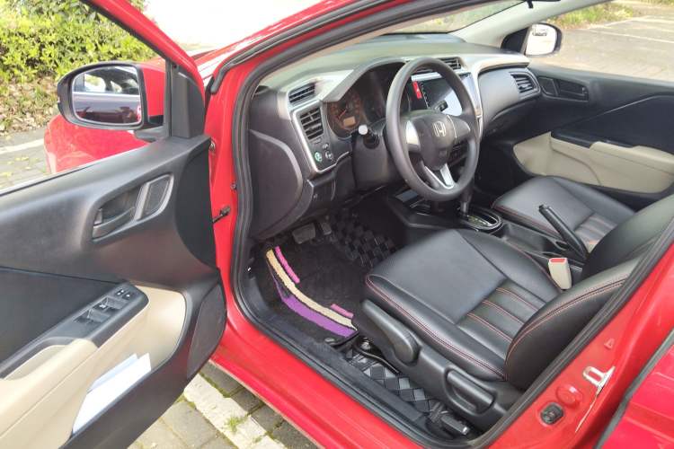 Used Honda City 2015 1.5L CVT Comfort Version
