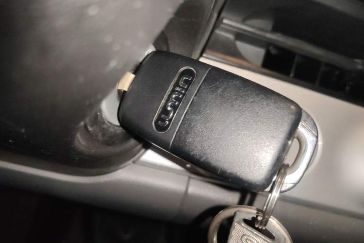 Used CHANGAN NEVO Lumin 2022 155 km – Refreshingly Sweet Edition Vehicle Key