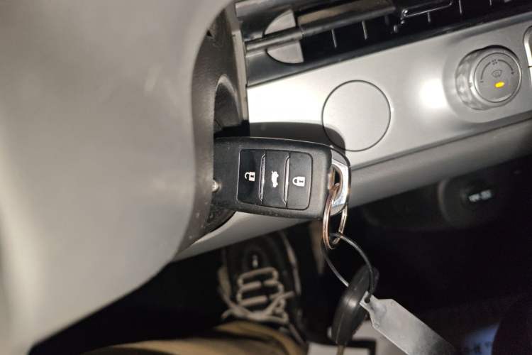 Used CHANGAN NEVO Lumin 2022 155 km – Refreshingly Sweet Edition Interior 1