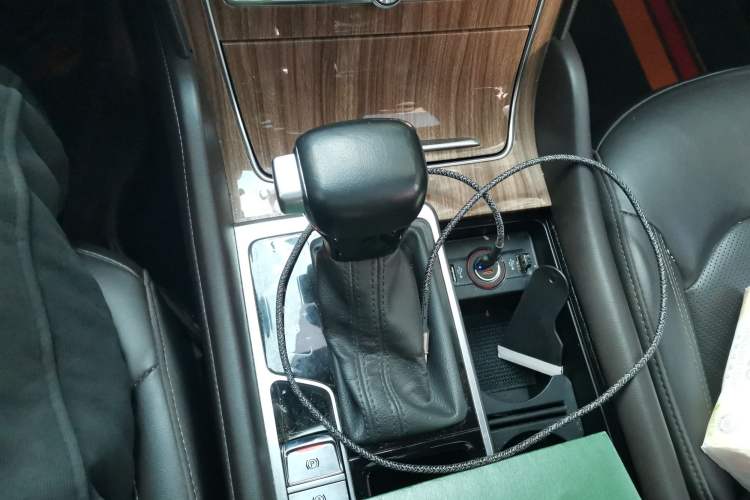 Used Roewe RX8 2019 30T Smart Connectivity Two-Wheel Drive Supreme Flagship Edition