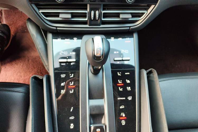 Used Porsche Macan 2022 Macan S 2.9T Gear Lever