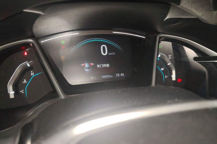 Used Honda Civic 2019 220TURBO CVT Dynamic Edition China VI Odometer Close Up