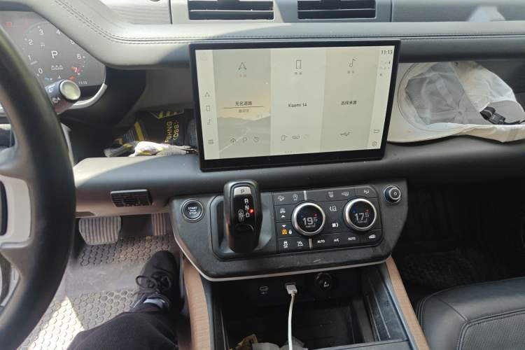 Used Land Rover Defender 2023 Facelift 110 3.0T P400 Dark Edition