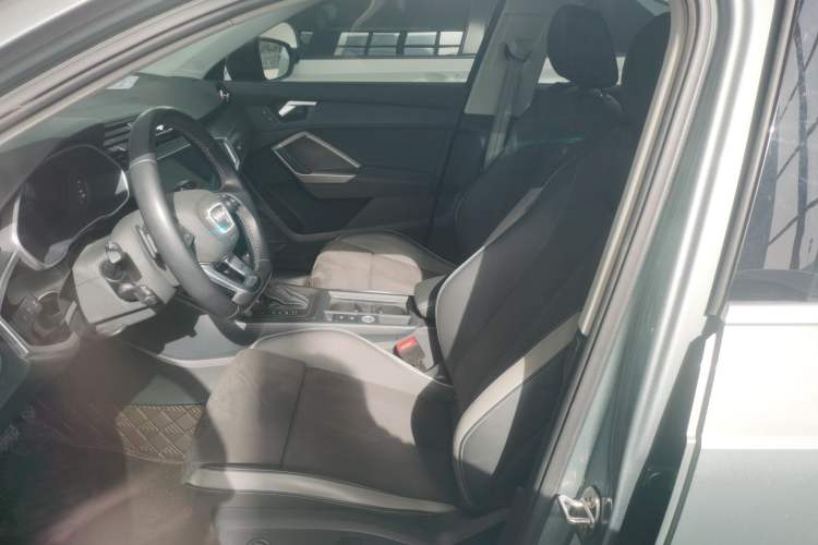 Used Audi Q3 2022 35 TFSI Fashion Dynamic Model
