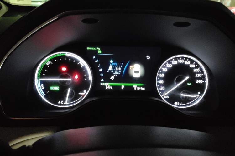 Used Toyota Avalon 2019 Dual-Engine 2.5L XLE Prestige Version China V Standard