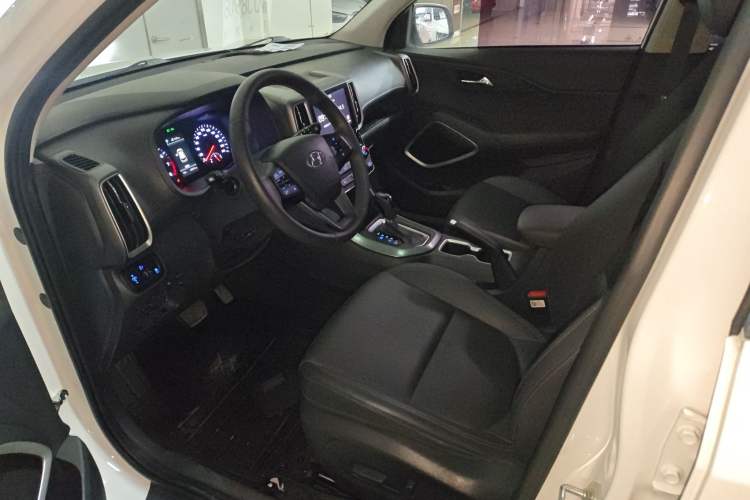 Used Hyundai ix35 2018 2.0L Automatic 2WD Zhiyong·Changxiang Edition Left Front Seat