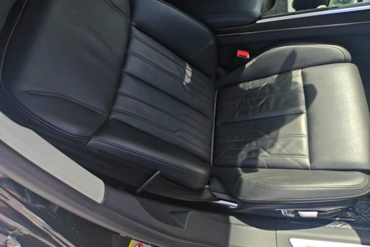 Used Audi A8 2019 A8L 50 TFSI quattro Comfort Model
