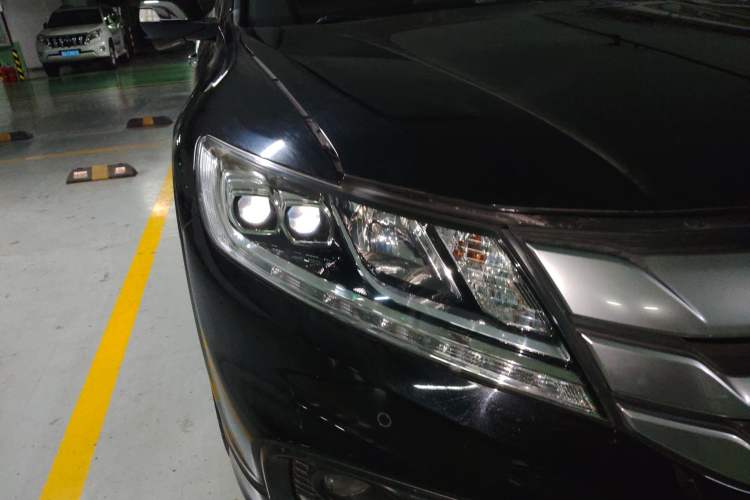 Used Honda Crosstour 2014 2.4L Luxury Edition
