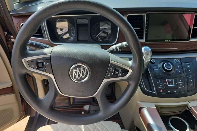 Used Buick GL8 2018 28T Comfort Model China VI Standard
