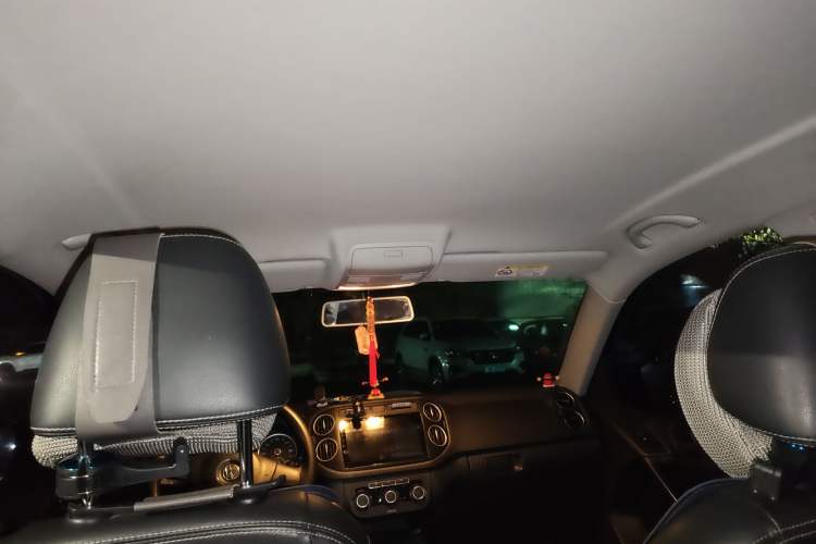 Used Volkswagen Tiguan 2016 280TSI Automatic Two-Wheel-Drive Silk Road Style Edition Headliner