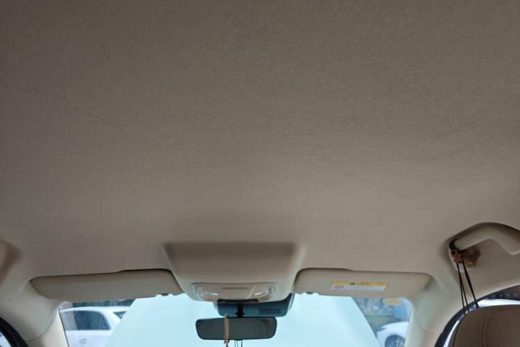 Used ORA Good Cat 2022 400km Standard Range Luxury Version Lithium Iron Phosphate Headliner