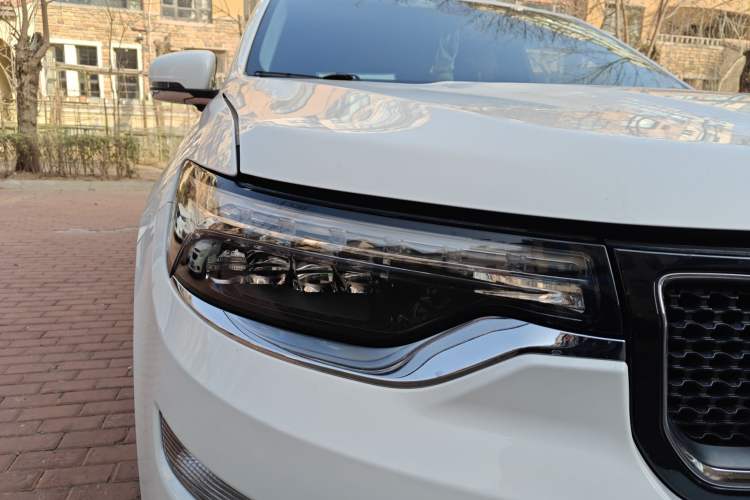 Used Jeep Commander 2018 2.0T Two-Wheel Drive Enjoy Edition China V