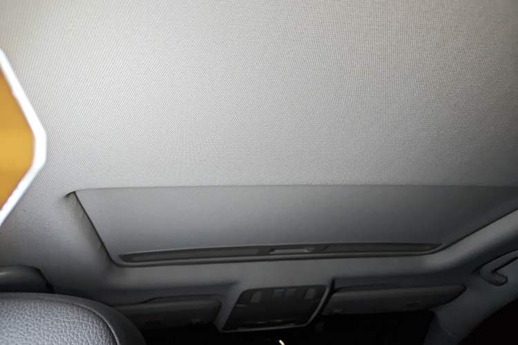 Used Buick GT 2013 XT 1.6L Automatic Fashion Edition Headliner