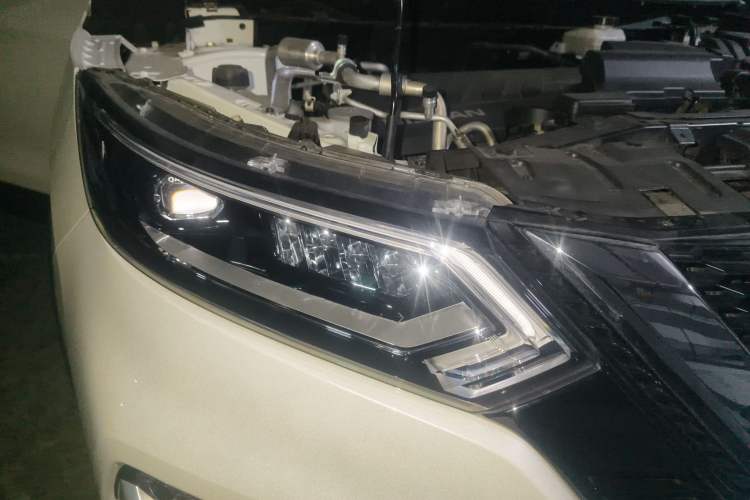 Used Nissan Qashqai 2022 2.0L CVT XV Premier Luxury Edition
