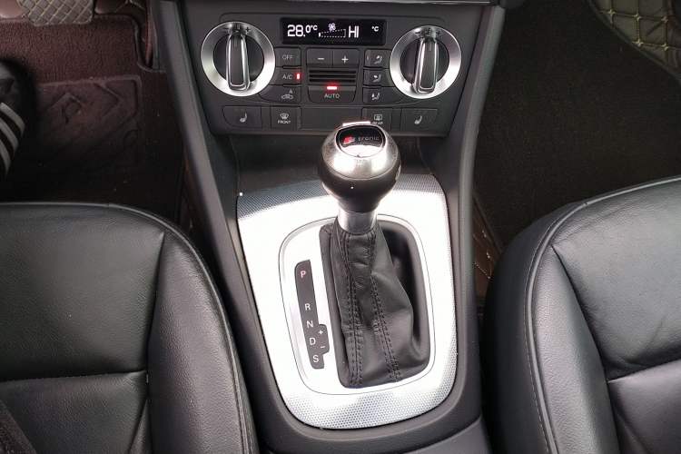 Used Audi Q3 2015 35 TFSI Comfort Model
