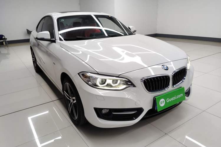 Used BMW 2 Series 2014 220i Sport Design Package
